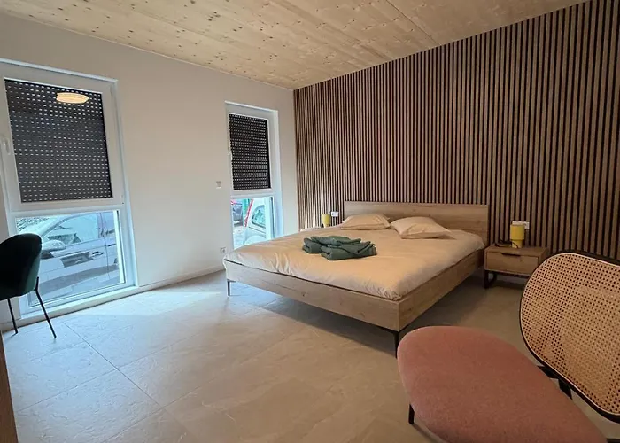 New - Mullerthal Basecamp - Sleeps 6 *