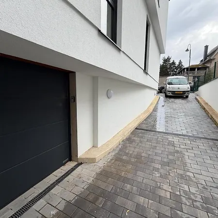 New - Mullerthal Basecamp - Sleeps 6 아파트 *